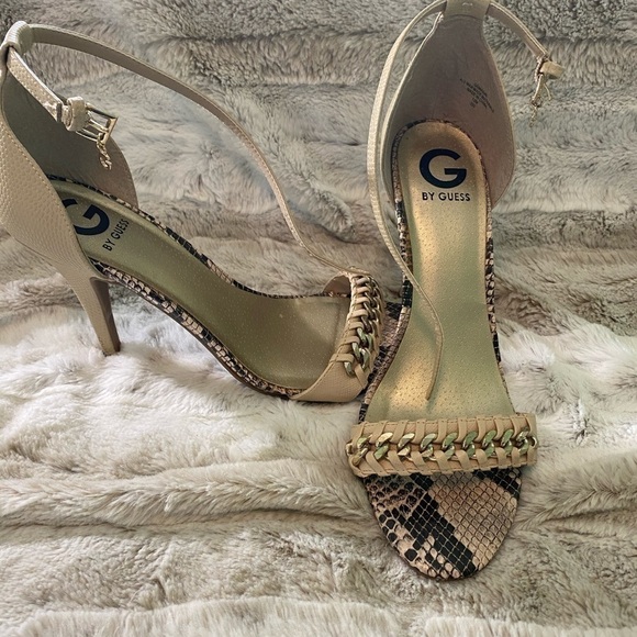 G by GUESS - Magni (Sand/Sand) Women sz 10 - Picture 1 of 8